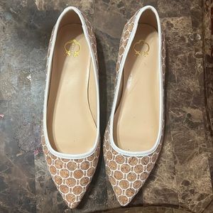 Wonder Lilly white & light brown sz. 7.5